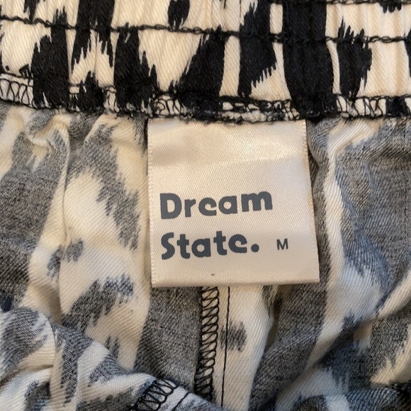 Black & White Shorts - Picture 2 of 4